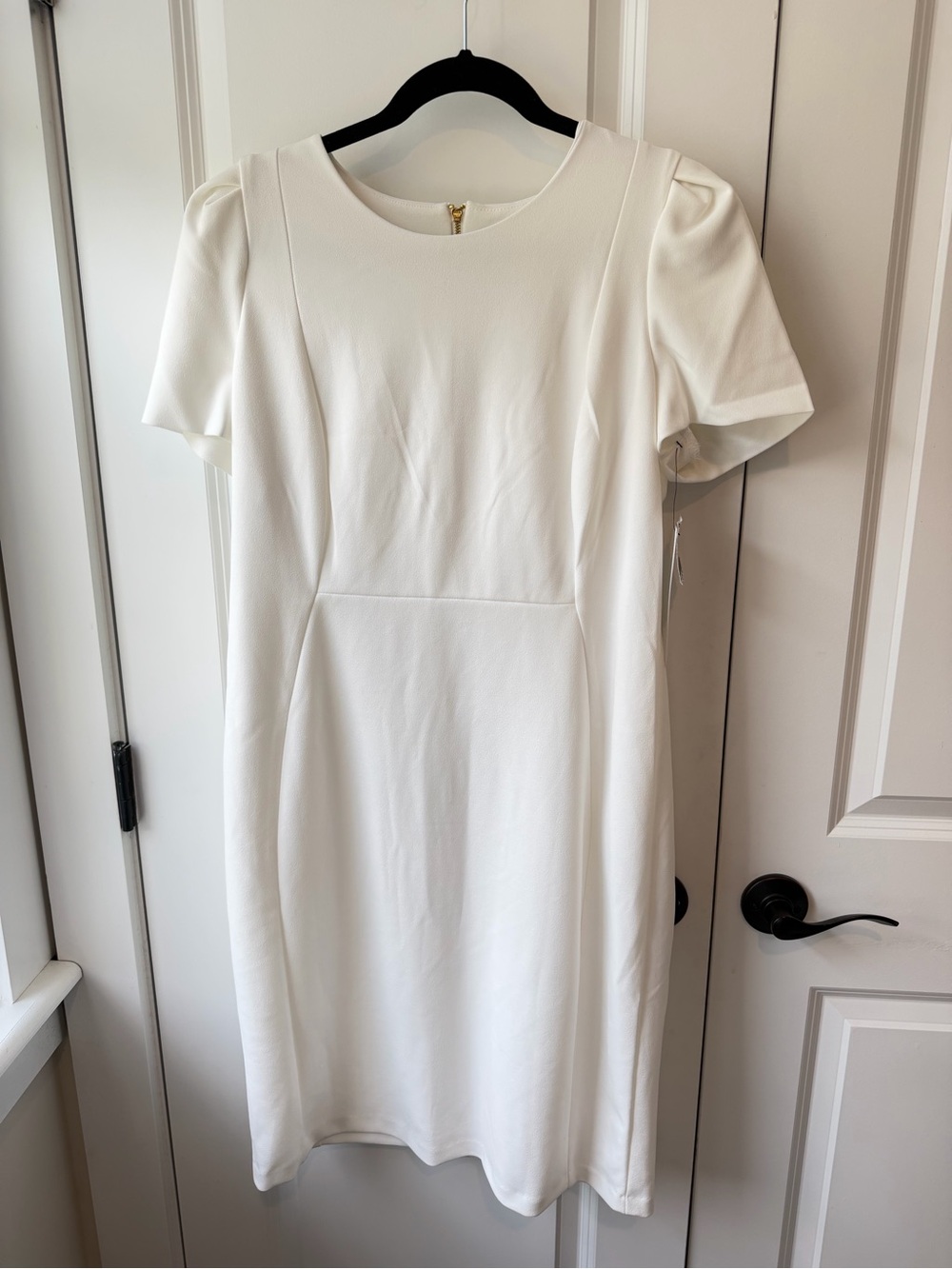 *NWT* Calvin Klein White Short-Sleeve Sheath Dress
